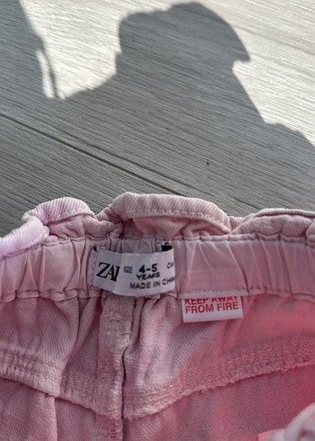 Pembe Keten Kız Çocuk Şort Fırfırlı - Görsel 3