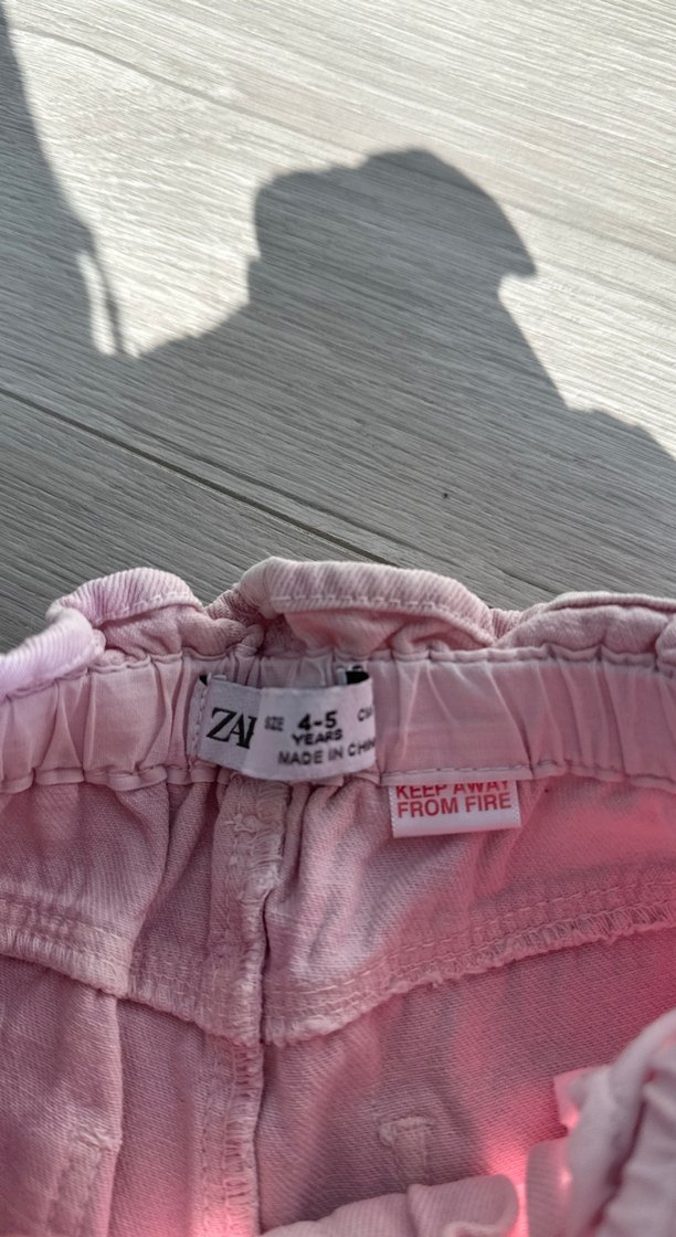 Pembe Keten Kız Çocuk Şort Fırfırlı - Görsel 3