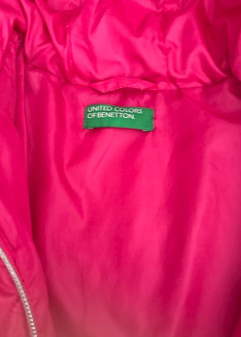 Kız Çocuk Parlak Pembe Kapüşonlu Mont - Görsel 3