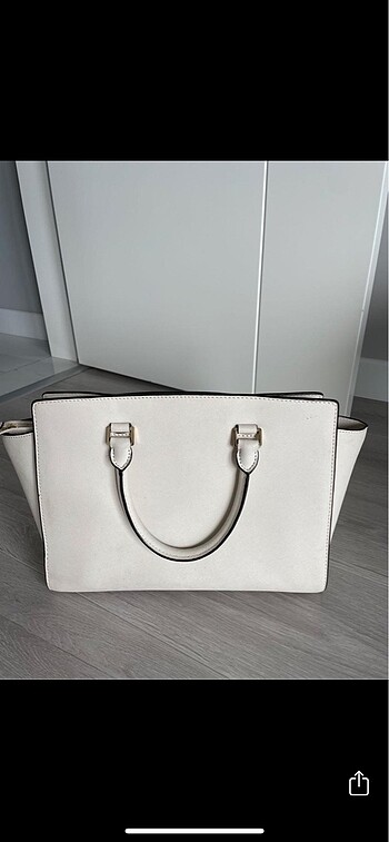 Michael Kors beyaz canta