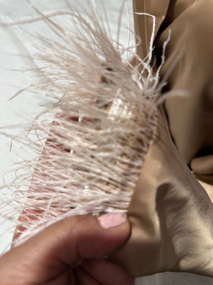 Drapeli Bej Saten Kadın Bluz - Görsel 4