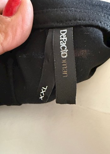 Kadın Siyah ,Yakası ve cebi ışıltılı Bluz - Görsel 3