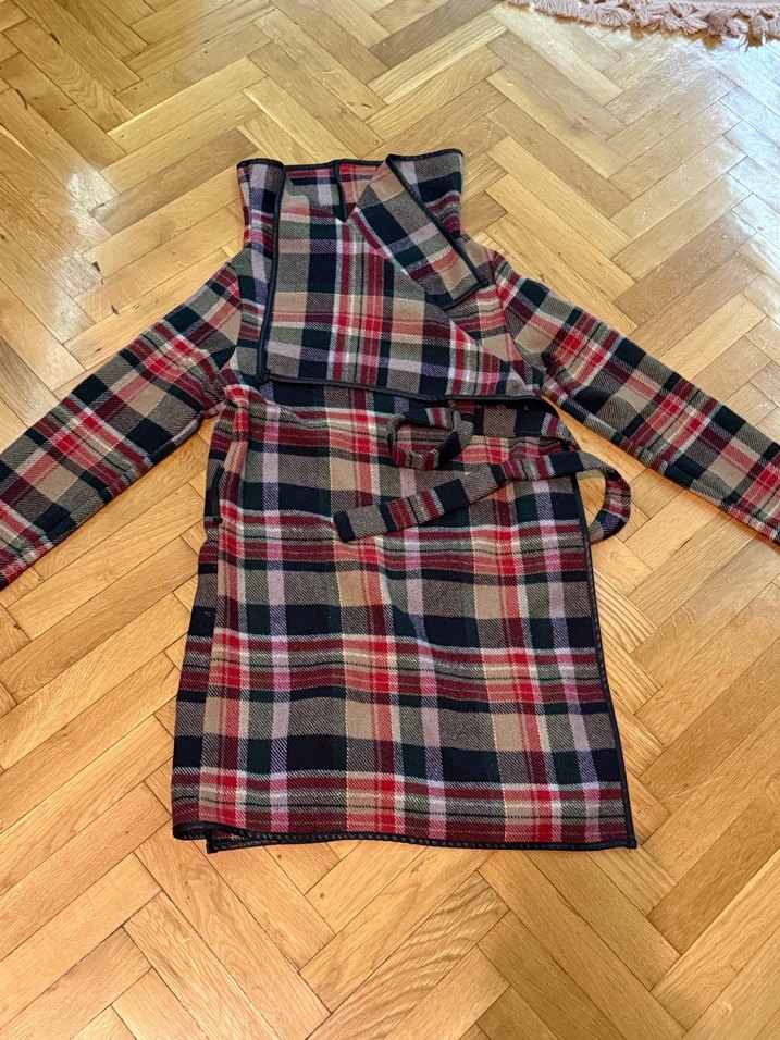 Ekose Desenli Rahat Kesim Mevsimlik Kaban - Görsel 4