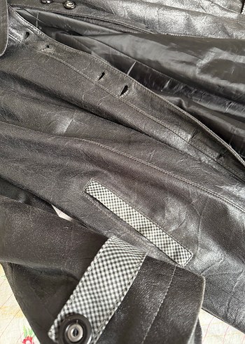 Siyah Suni Deri ,Yandan düğme detaylı Uzun Trençkot - Görsel 9