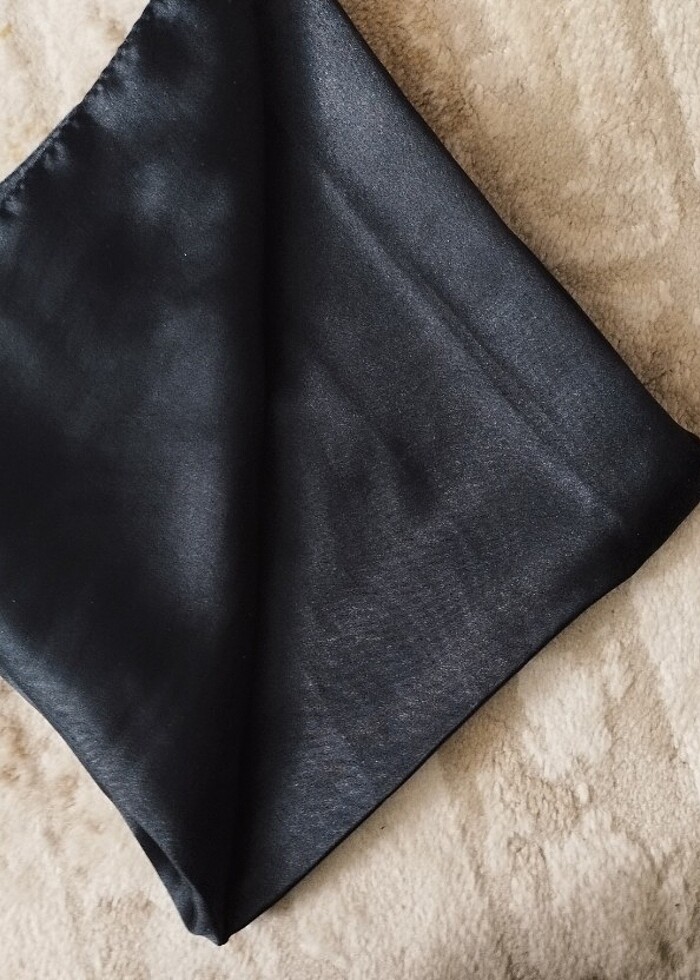 Siyah eşarp  - Görsel 2