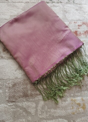 Pembe şal - Görsel 2