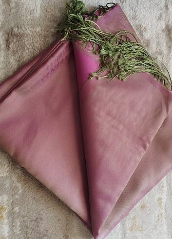 Pembe şal - Görsel 3
