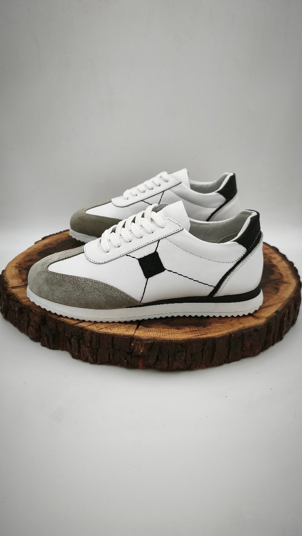 Gri Detaylı Beyaz Erkek Spor Ayakkabı - Görsel 2