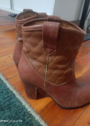 Kahverengi Deri  Kadın Bot - Görsel 3