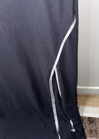 Siyah V Yakalı Uzun Spor Elbise - Görsel 2