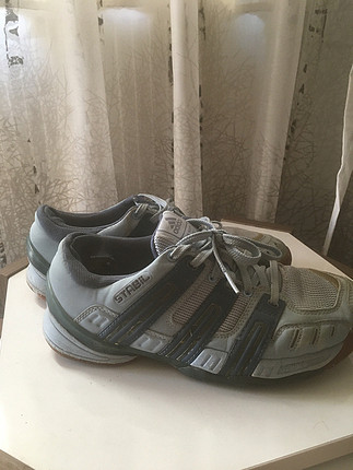 39 Beden Adidas voleybol ayakkabısı
