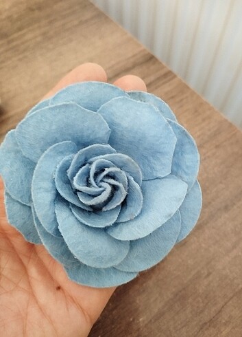 Mavi gül çiçek broş chocker 