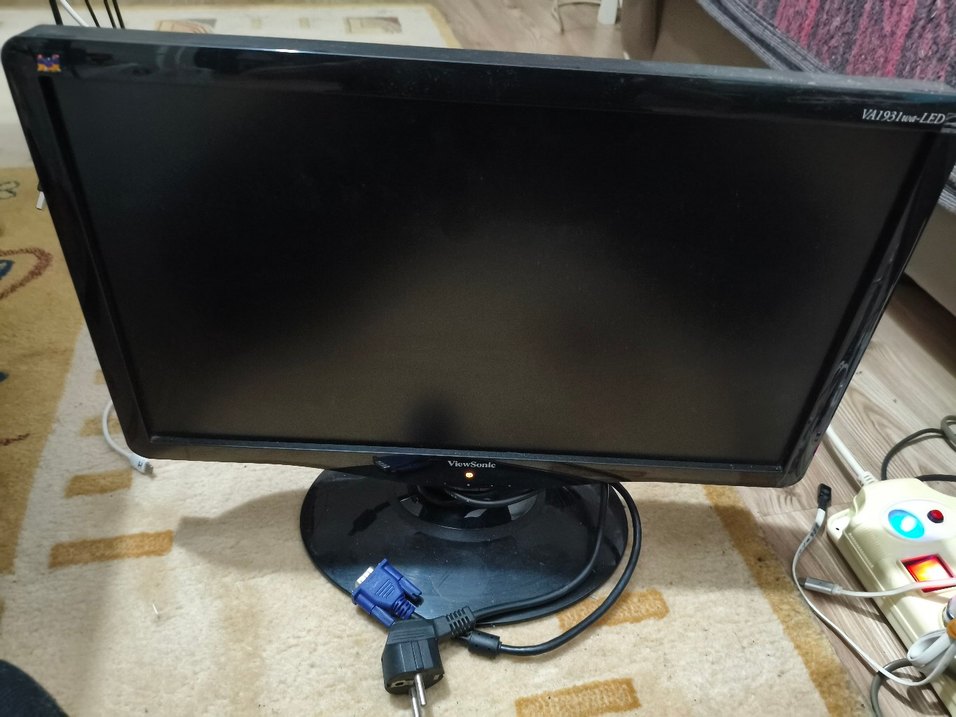 Mavi ViewSonic Monitör - Görsel 2