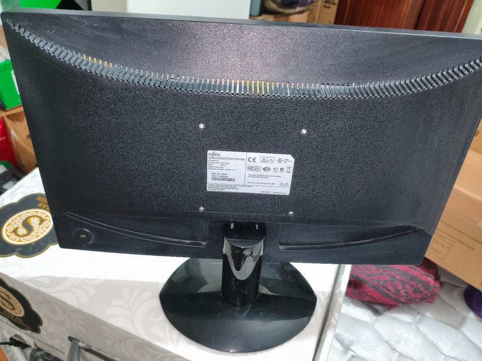 20 inç  Fujitsu Monitör - Görsel 2