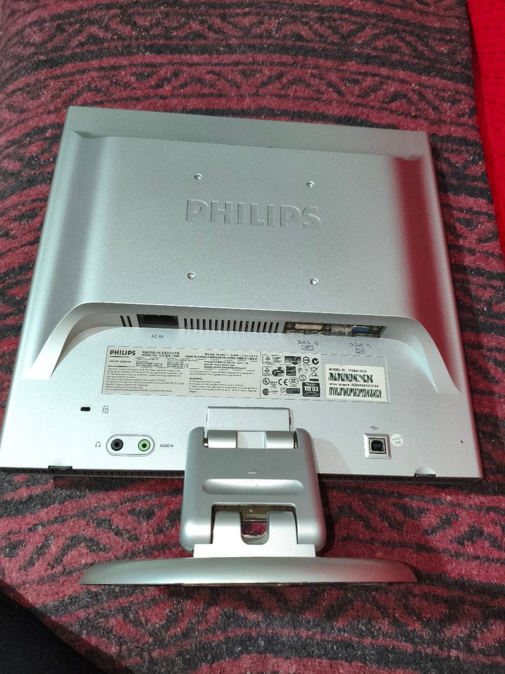 Gri Philips Monitör - Görsel 2