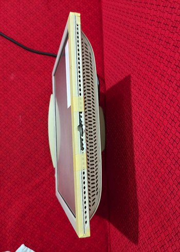 Beyaz Philips Monitör 15 inç - Görsel 3