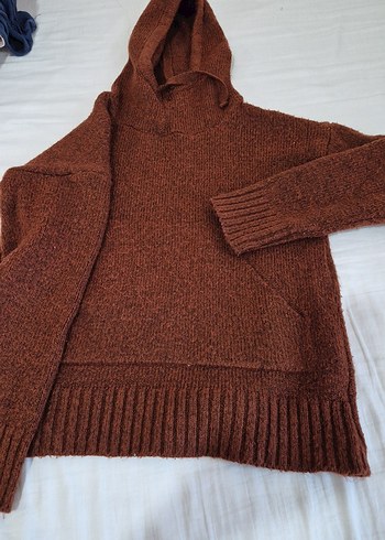 Kahverengi Kapüşonlu Örgü Kadın Kazak - Görsel 2