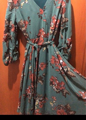 Çiçek Desenli elbise - Görsel 2