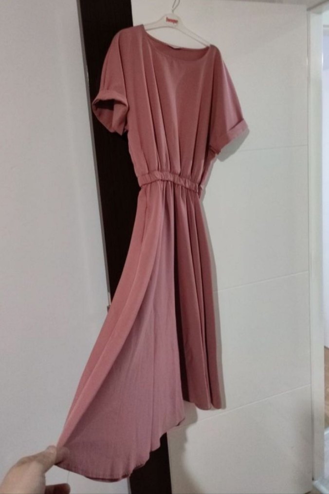 Pembe Dökümlü Salaş Uzun Elbise - Görsel 2