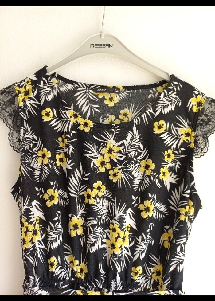 Çiçekli elbise  - Görsel 2