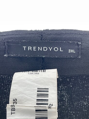 universal Beden siyah Renk Trendyol & Milla Düz Kesim %70 İndirimli.