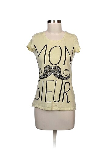 Defacto T-shirt %70 İndirimli.