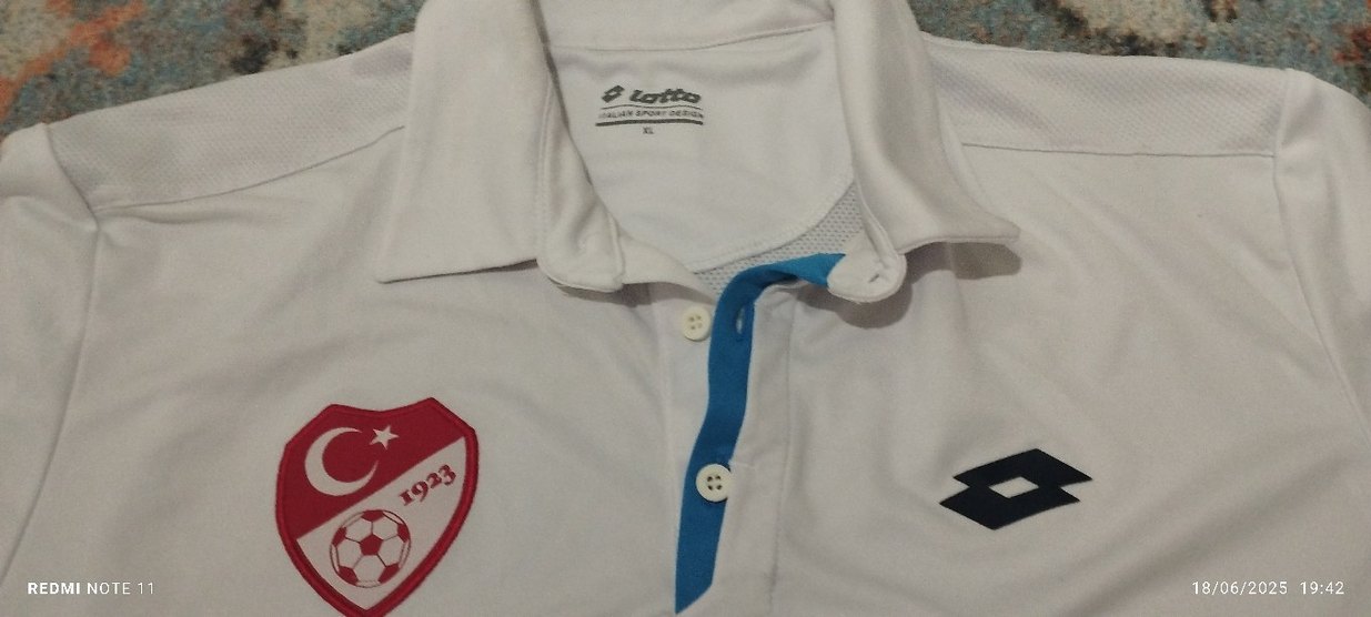 Düğmeli Kısa Kollu Beyaz Pamuklu Forma - Görsel 4