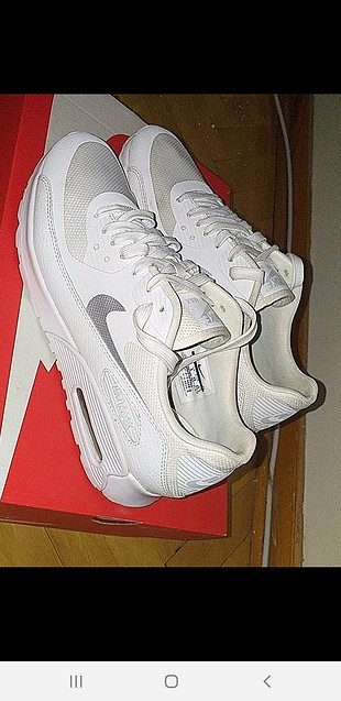 39 Beden beyaz Renk ter termiz nike air max