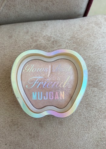 Bej Pastel Aydınlatıcı MUJGAN