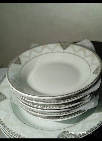 Beden Renk Yemek Takımı