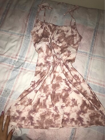 Batik askılı elbise