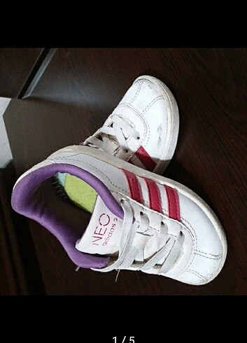 22 Beden beyaz Renk Adidas cocuk ayakkabi