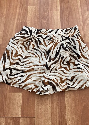Kahverengi Zebra Desenli Kadın Mini Şort