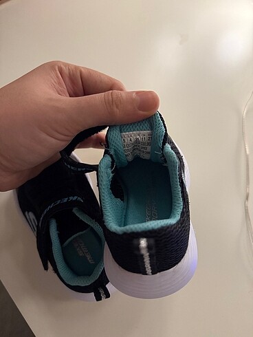 21 Beden Skechers Çocuk Ayakkabı