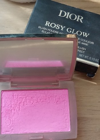 Beden Dior Rosy Glow Pembe Parlak Allık