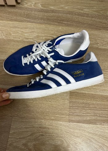 Adidas 44