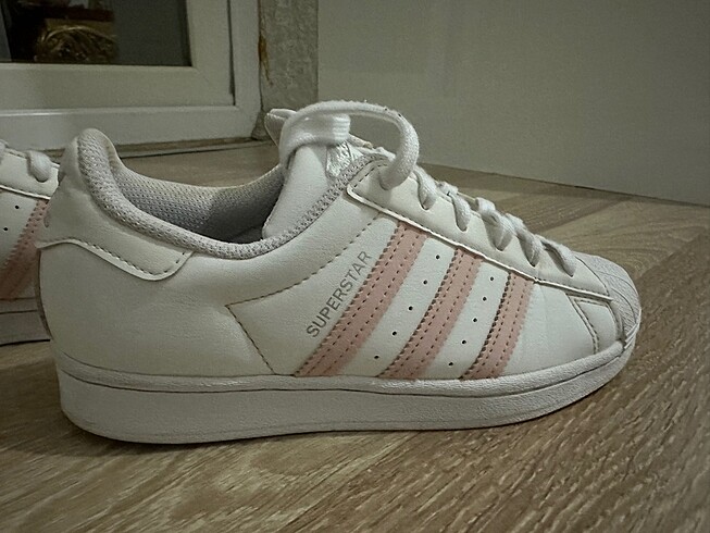 Adidas Superstar