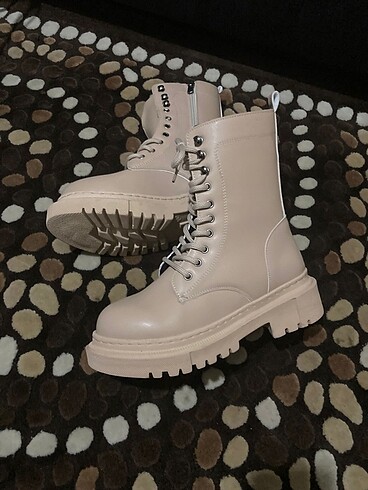 Zara model nut cilt bayan postal