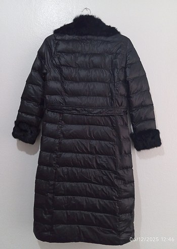 Kürk Detaylı Siyah Uzun Kadın Kışlık Mont - Görsel 5