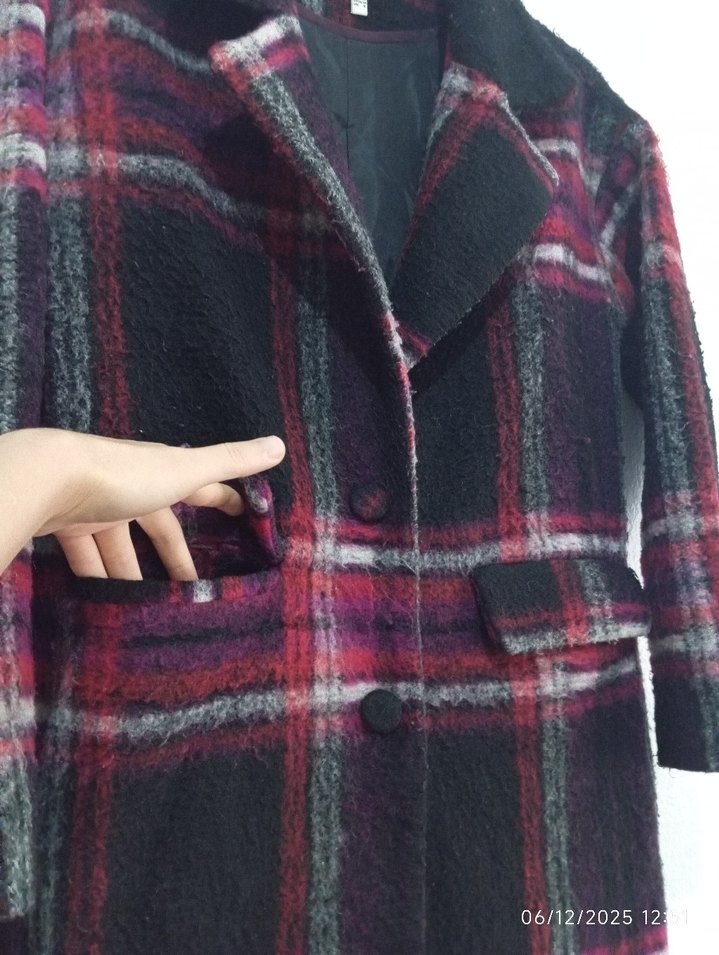 Kırmızı Ekose Desenli Kaban - Görsel 3