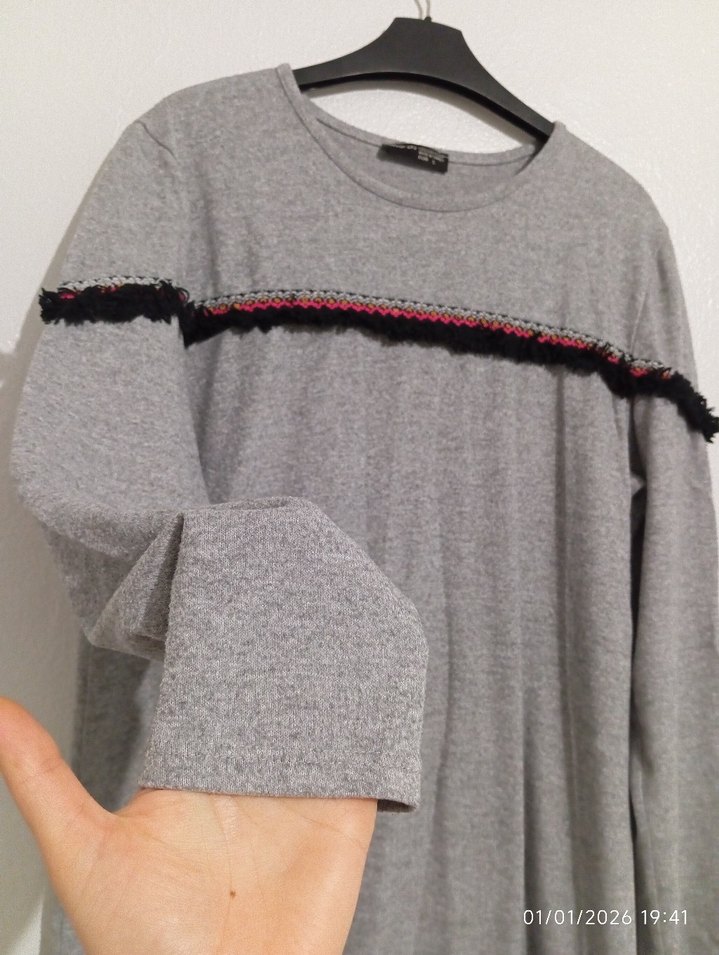 Uzun Kollu Gri Triko Tunik - Görsel 3