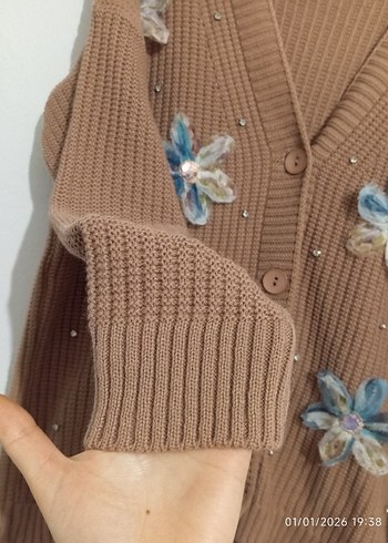 Nakışlı Kahverengi Hırka - Görsel 4