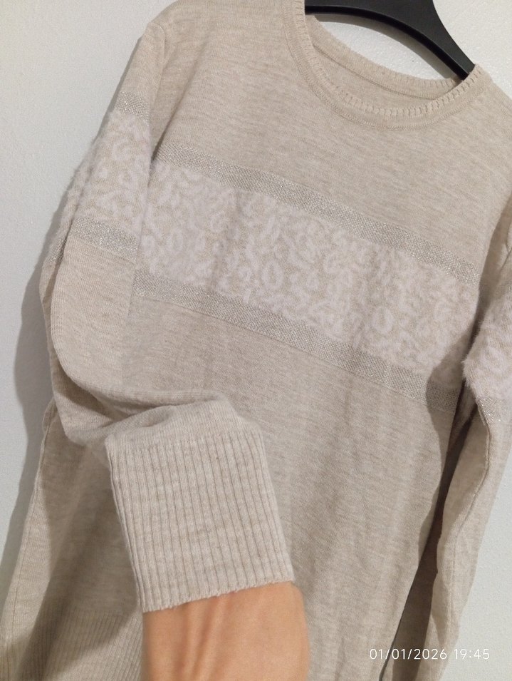 Bej Uzun Kollu Kadın Triko Kazak - Görsel 3