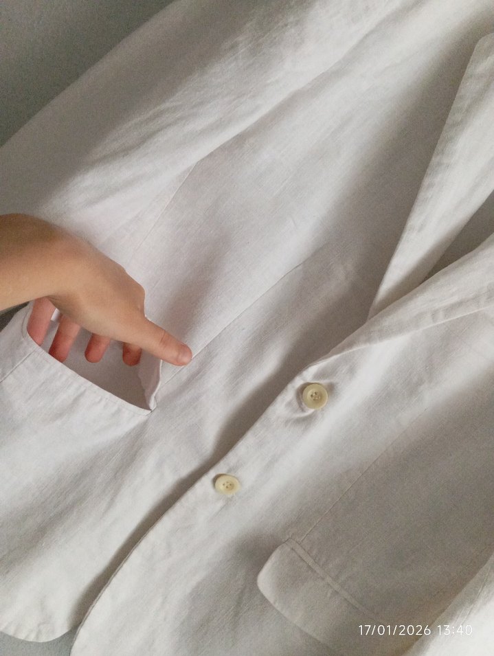 Beyaz Düğmeli Erkek Keten Takım - Görsel 4