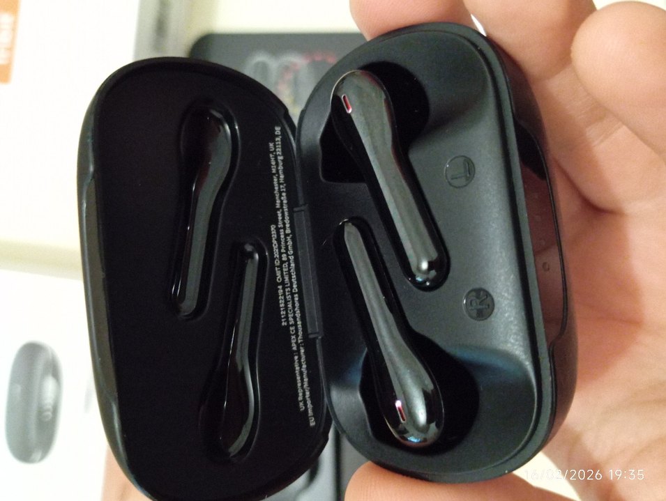 Tribit Siyah Kablosuz Kulaklık - Görsel 2