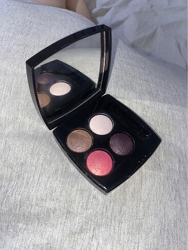 Beden Chanel les4 ombres far paleti