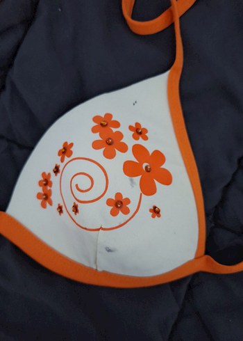 Çiçek Desenli Beyaz Mini Bikini Üstü - Görsel 2