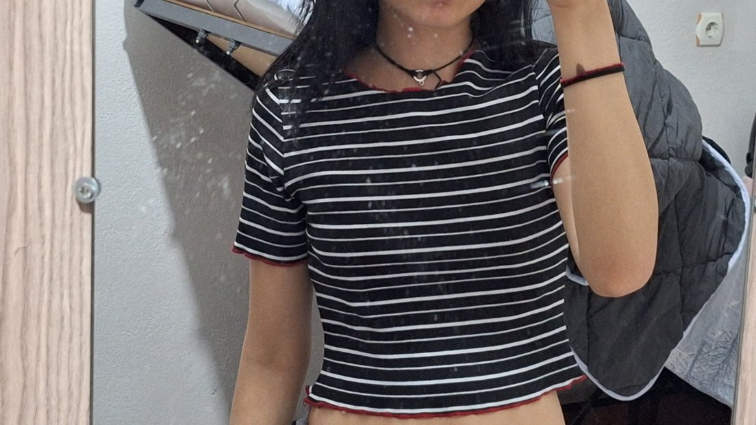 Çizgili Siyah Kısa Kollu Kadın Crop - Görsel 2