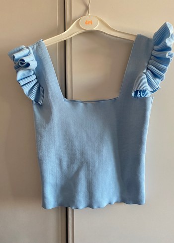 Kolları Fırfır Detaylı Bluz