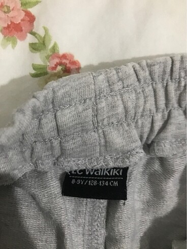 LC Waikiki İyi surumda yazlık şort